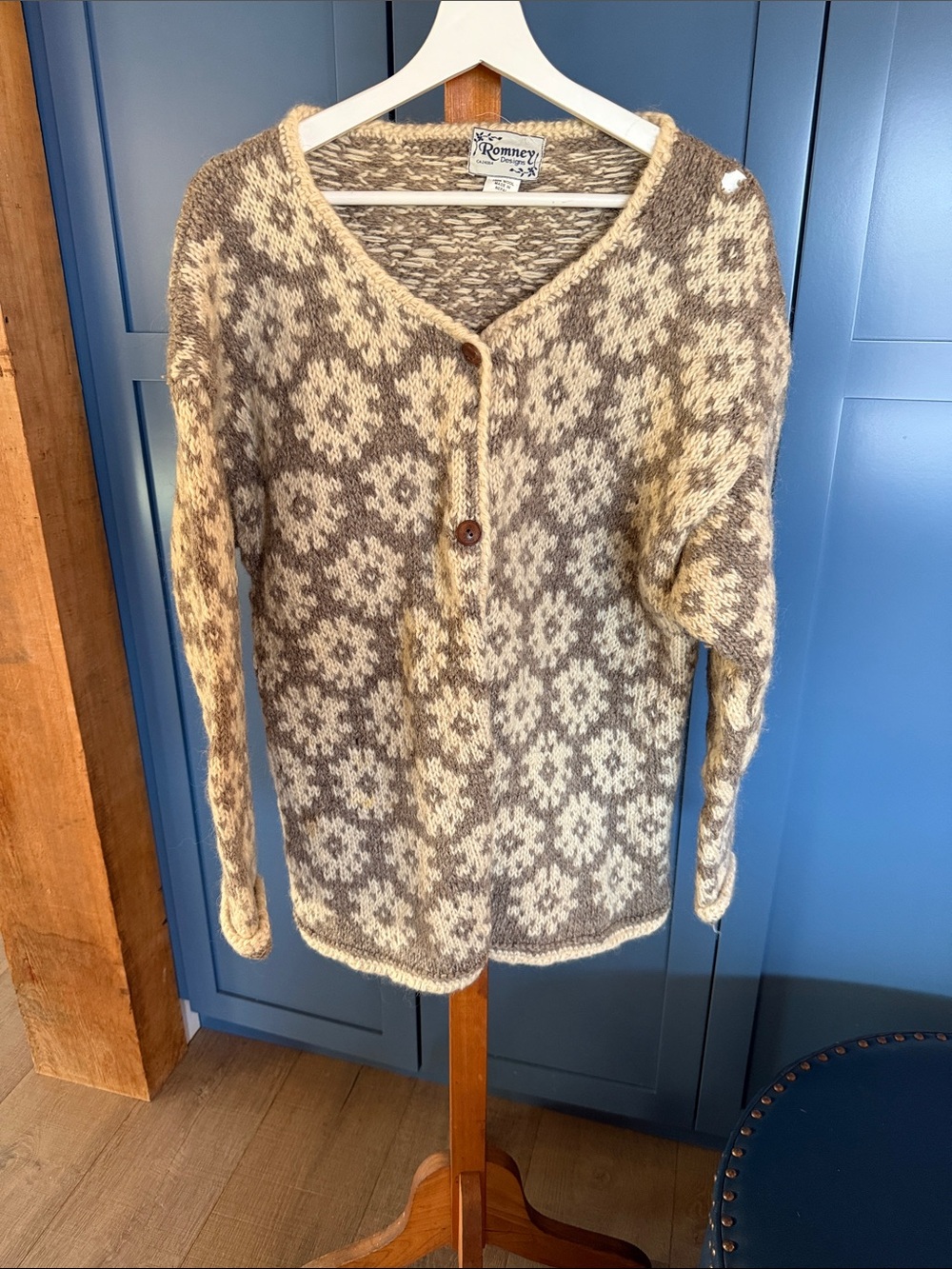 Hand-Knit Cream and Tan Wool Cardigan Sweater PLEASE SEE PHOTOS
